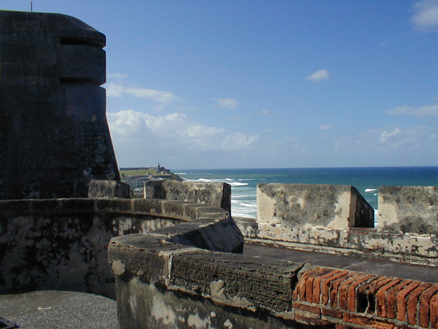 Castillo de San Crist�bal - wall